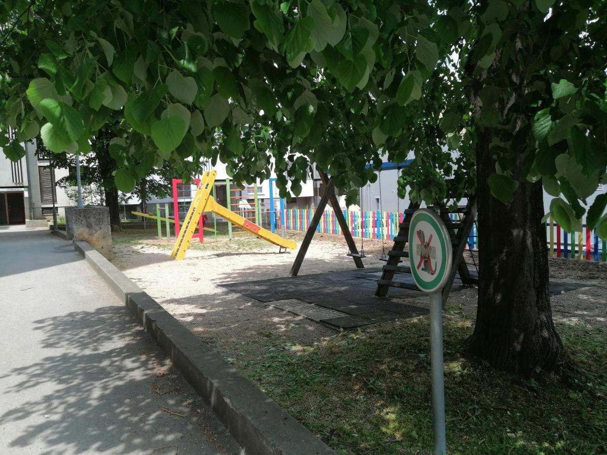 Apartman Sanja Pula Bagian luar foto